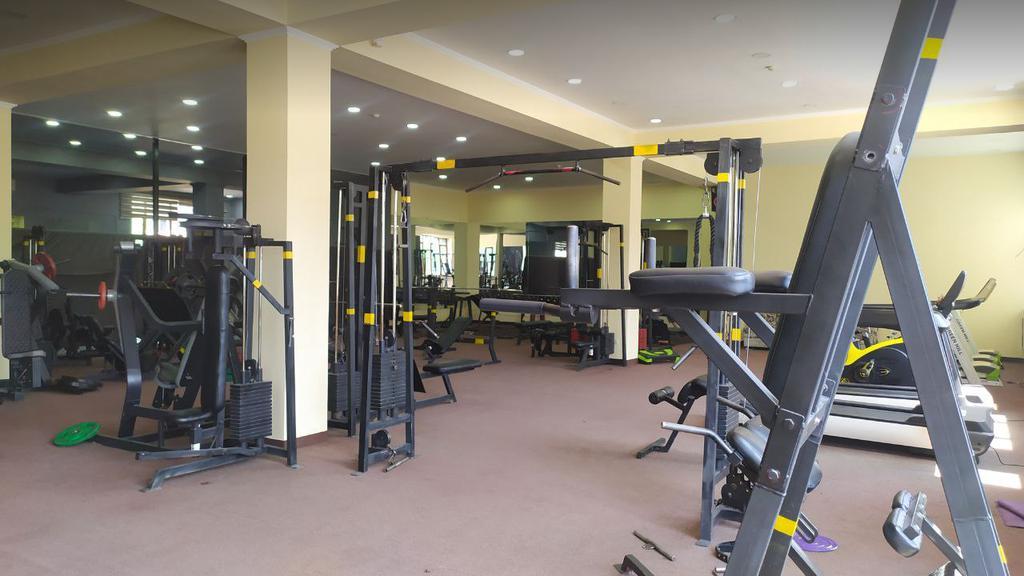 GOLD GYM фитнес-клуб — фото 9