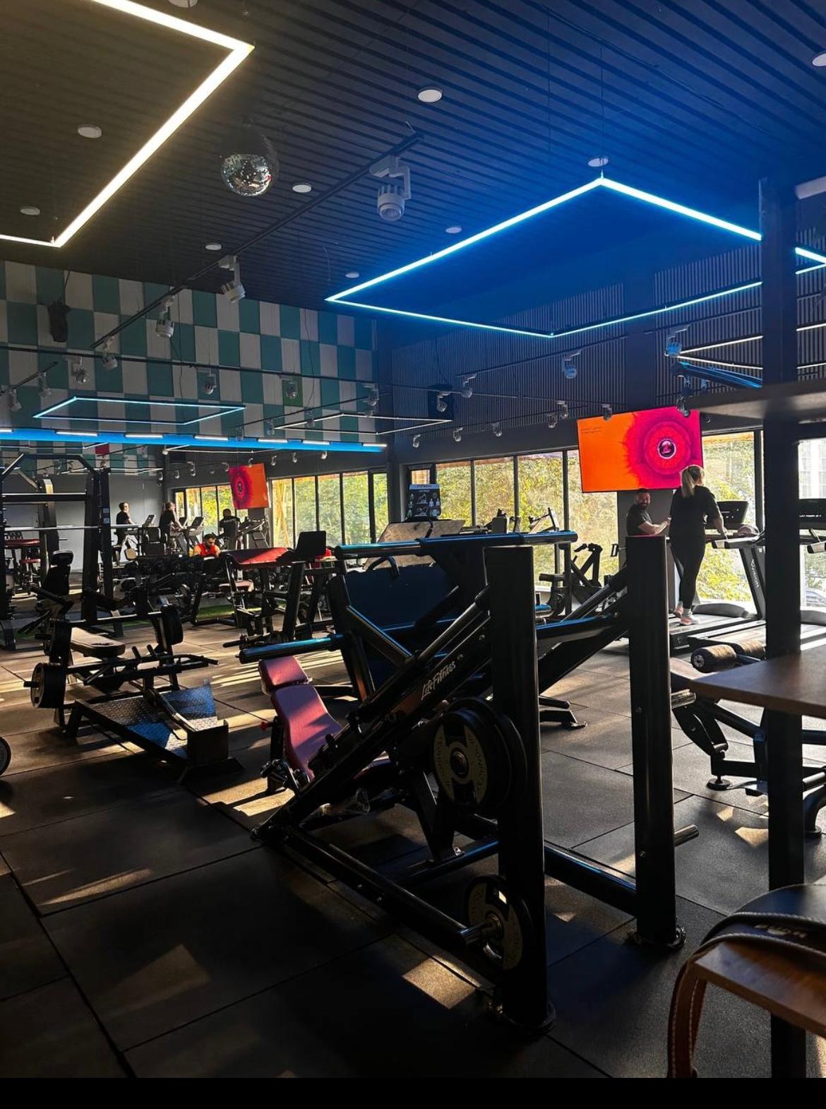 TOP GYM (Лисунова) studio image