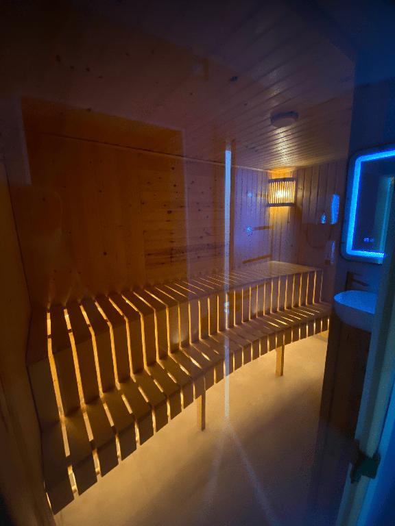 Champion Gym на Бокейхана — фото 8