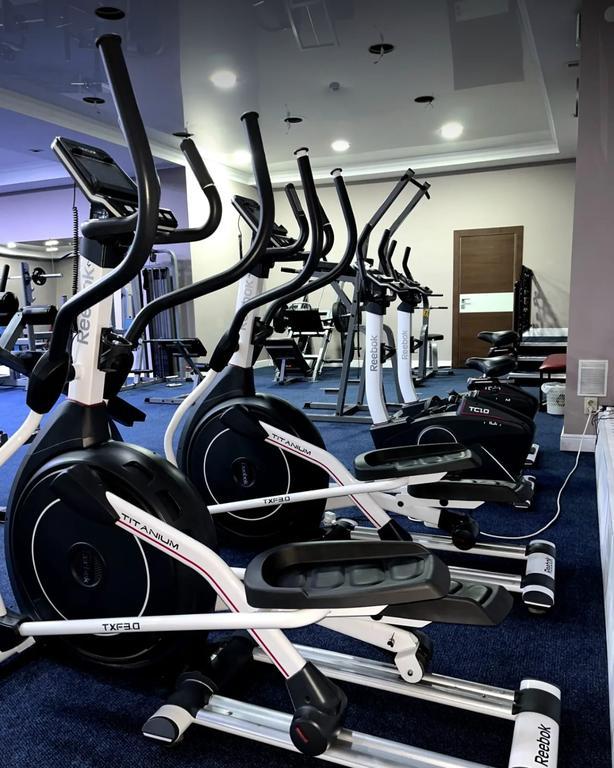 Фитнес клуб "IzI Fit" — фото 1
