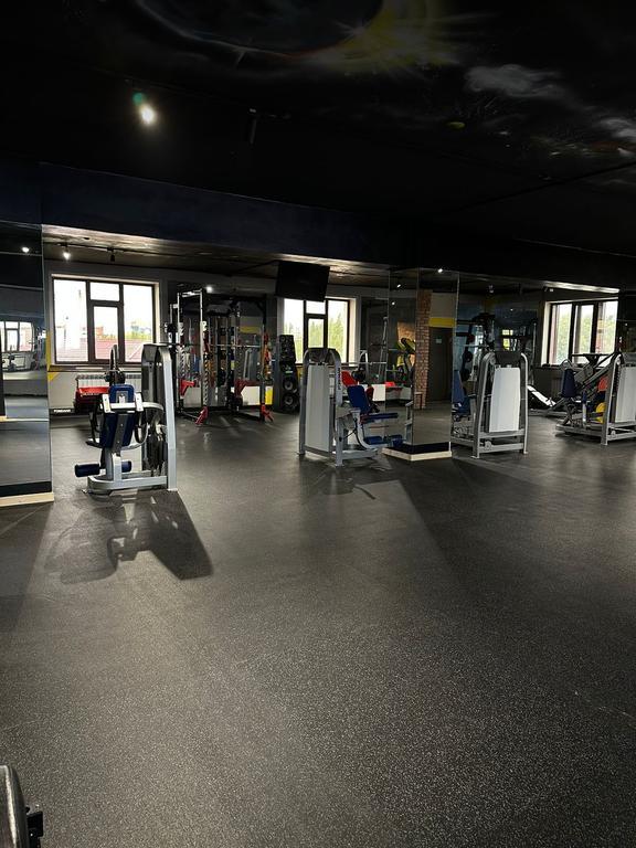 Champion Gym на Жумабаева — фото 2