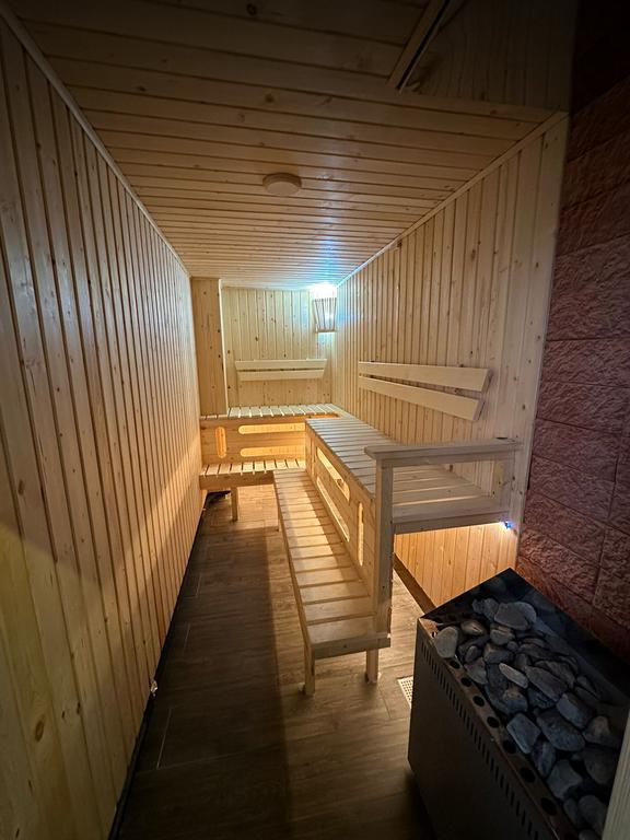 Champion Gym на Жумабаева — фото 9