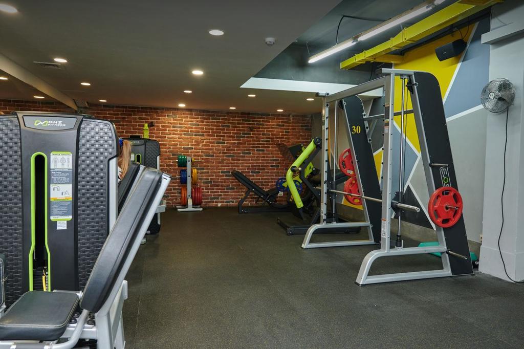 Champion Gym на Мухамедханова — фото 9