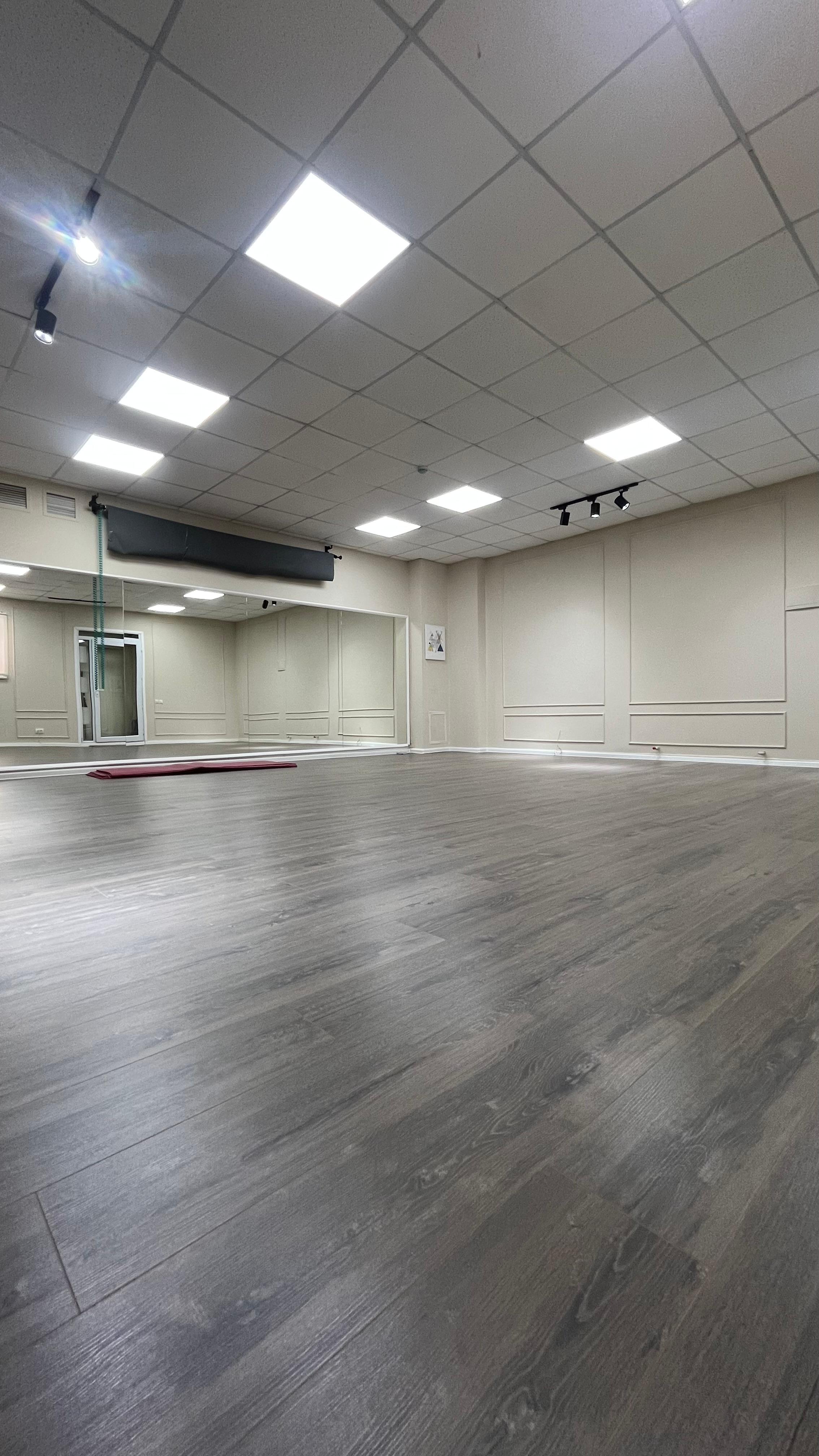 I - yoga на Улы дала studio image