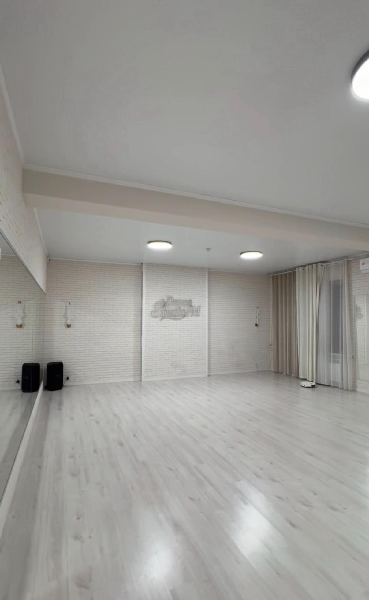 StudioFM studio image