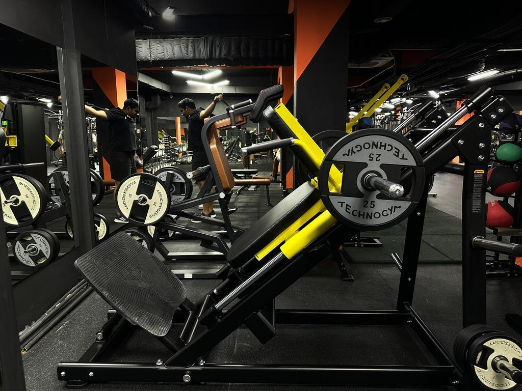 100% Fitness Gym на Кабанбай Батыра — фото 18