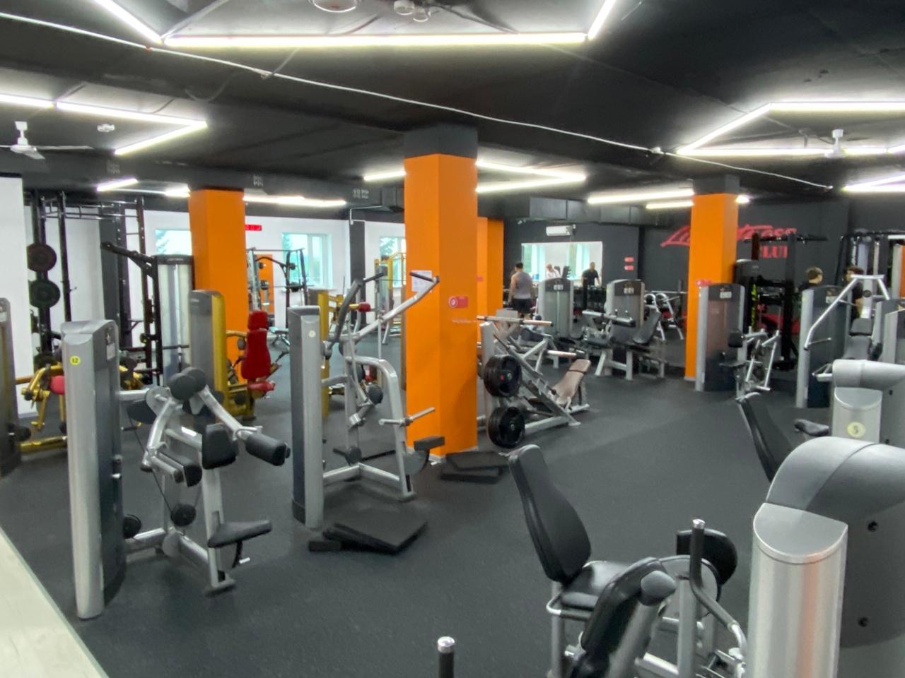 Life Fitness Club studio image