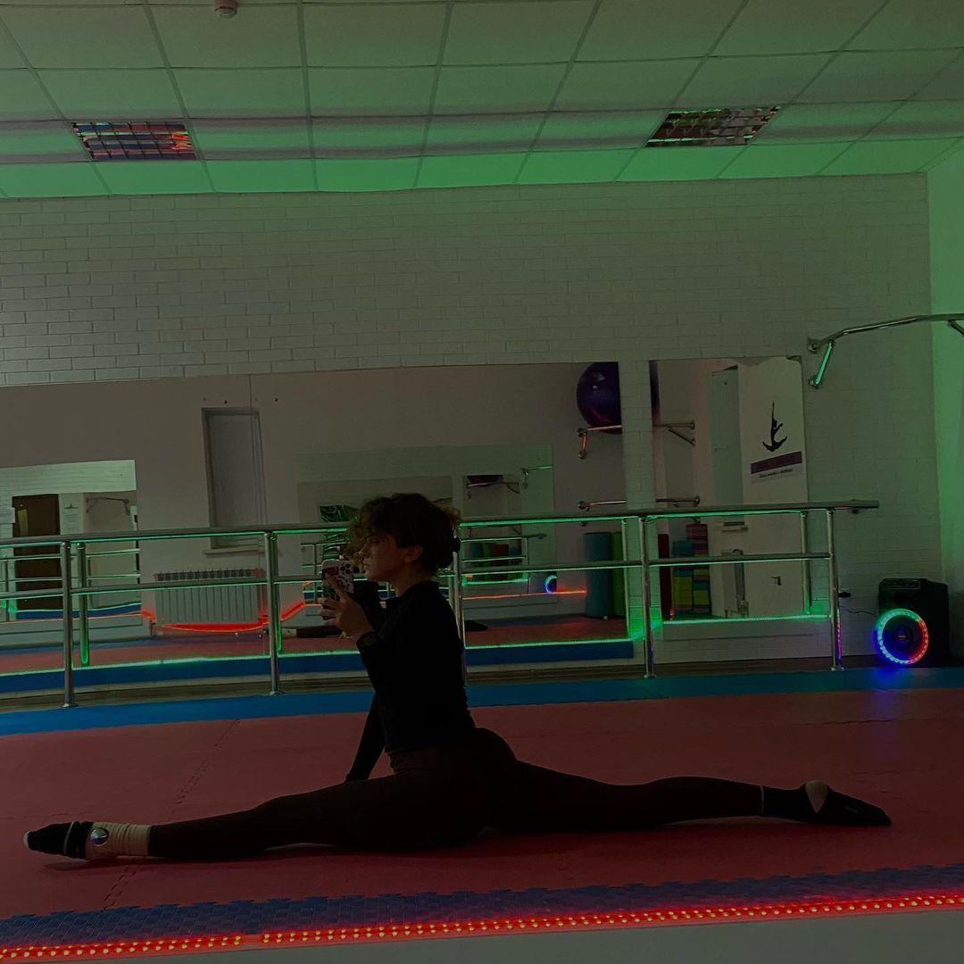 Атырау на шпагате - БЦ "Барыс" studio image