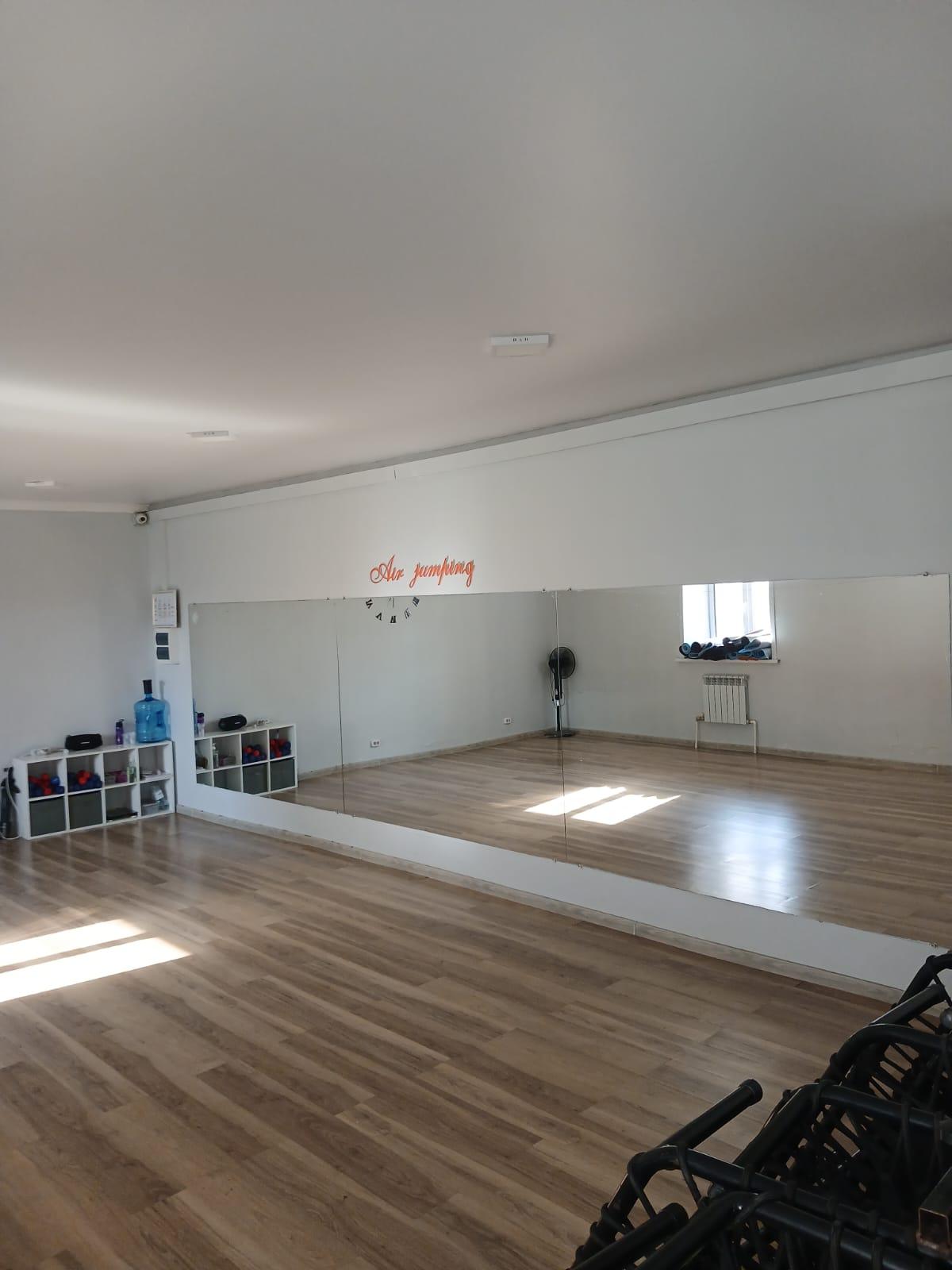 Air__jumping studio image