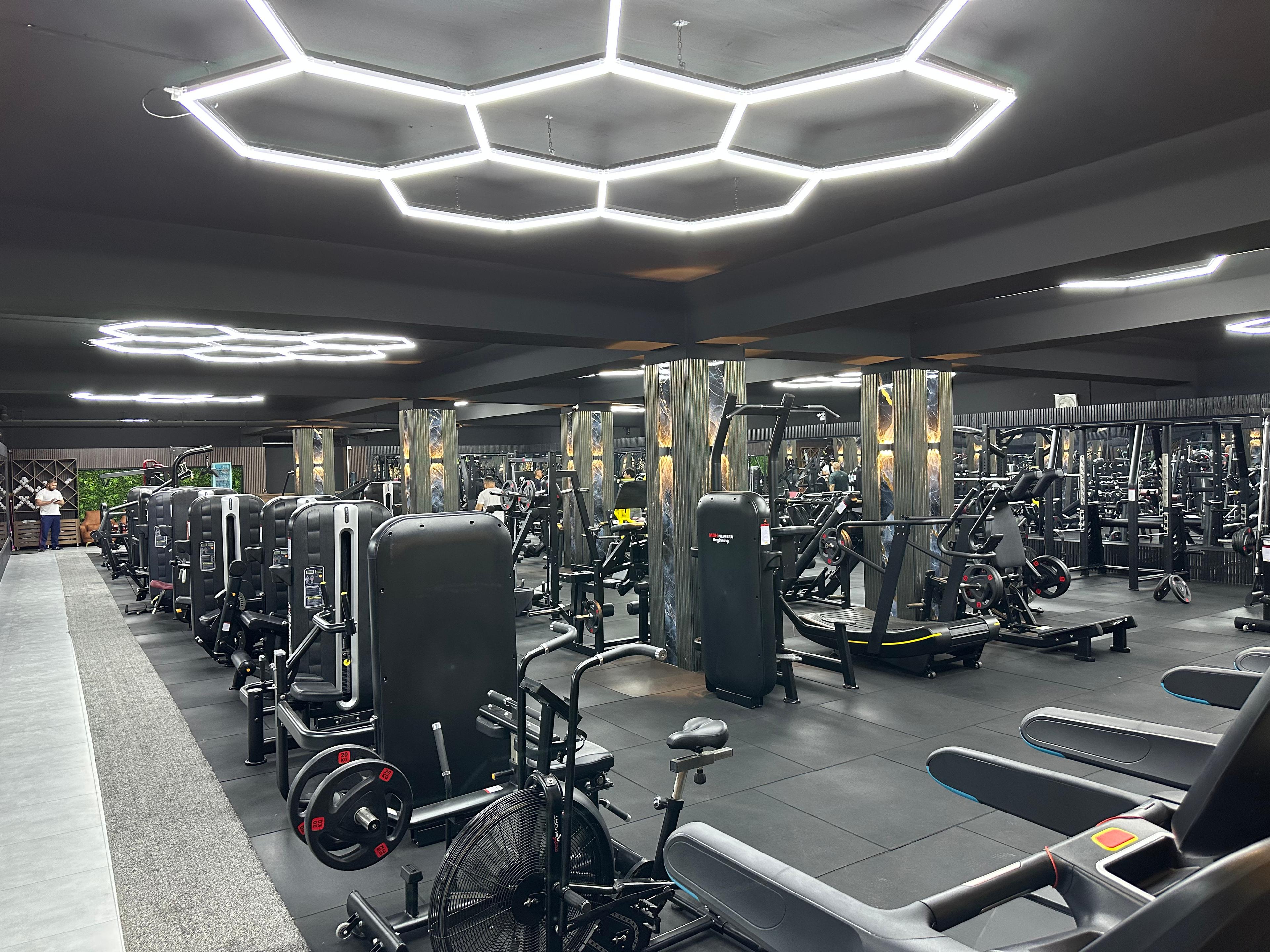 Real Fit studio image