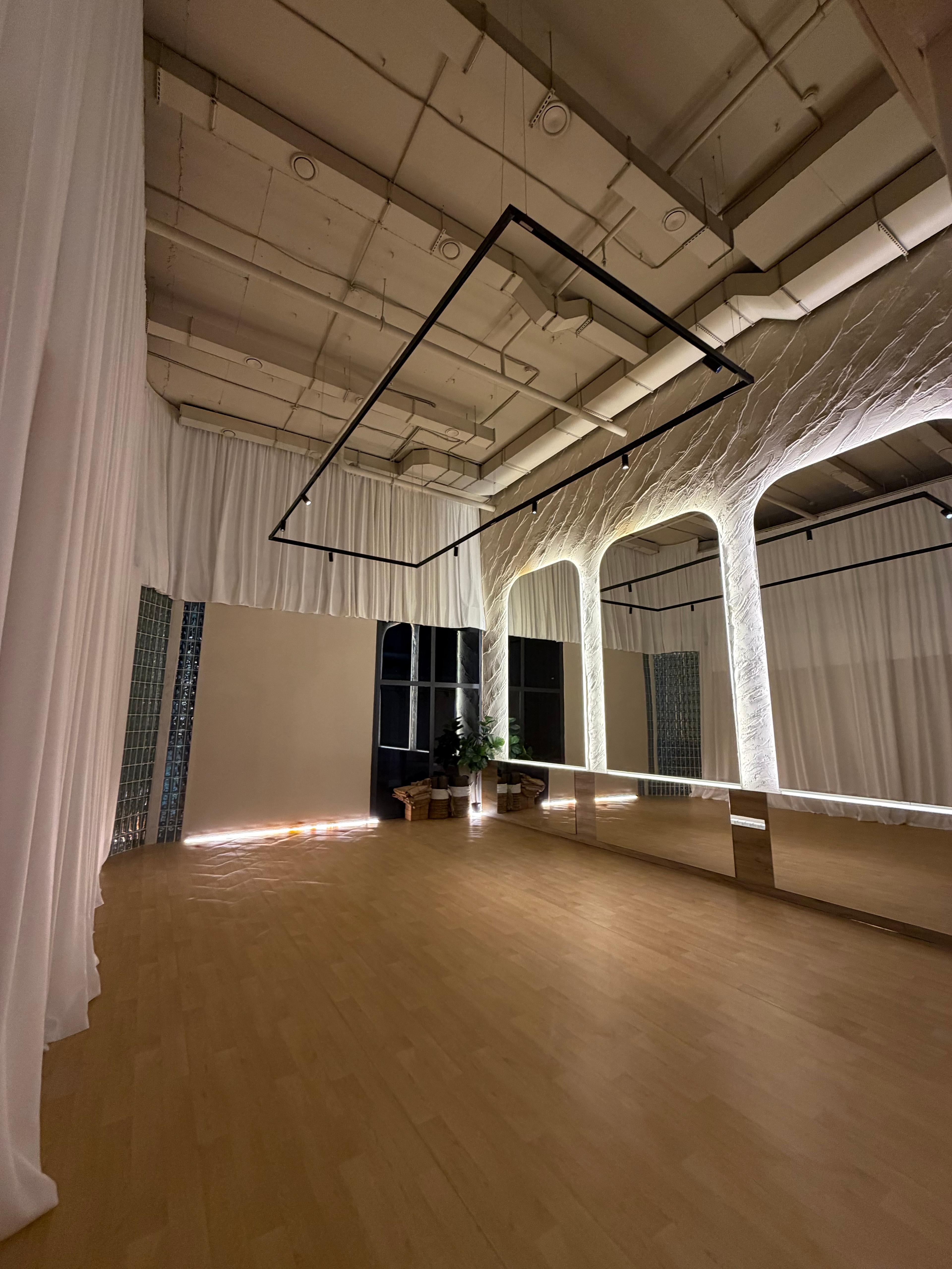 Samadhi Premium studio image