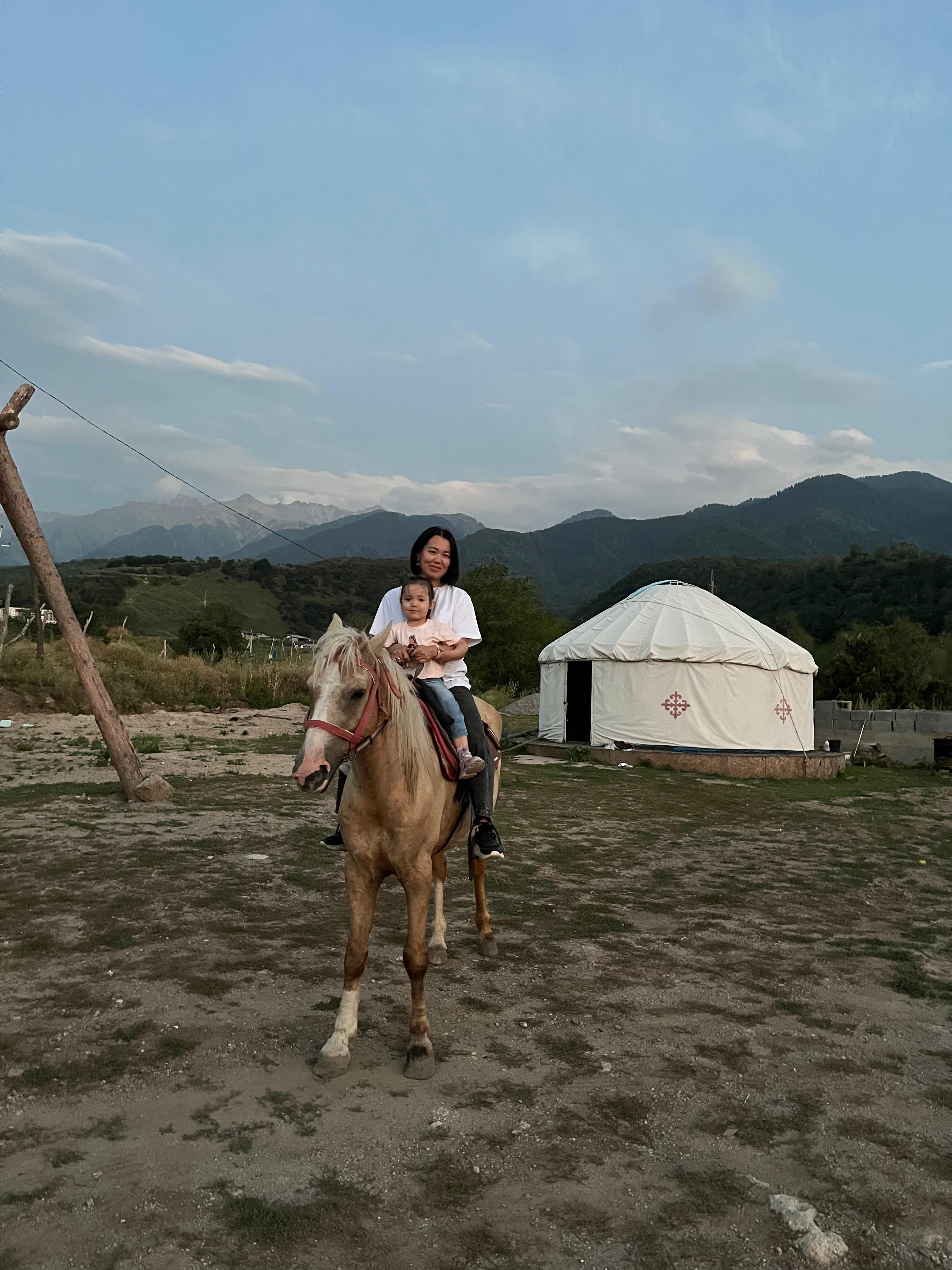 Altyn tuyaq конный клуб studio image