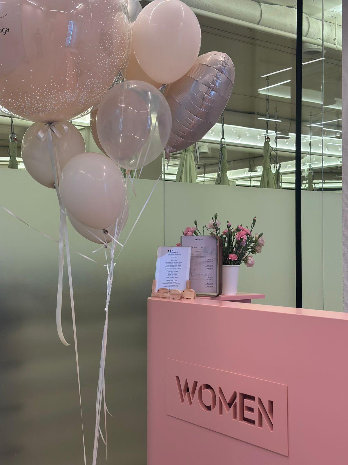 Women Fitness studio image